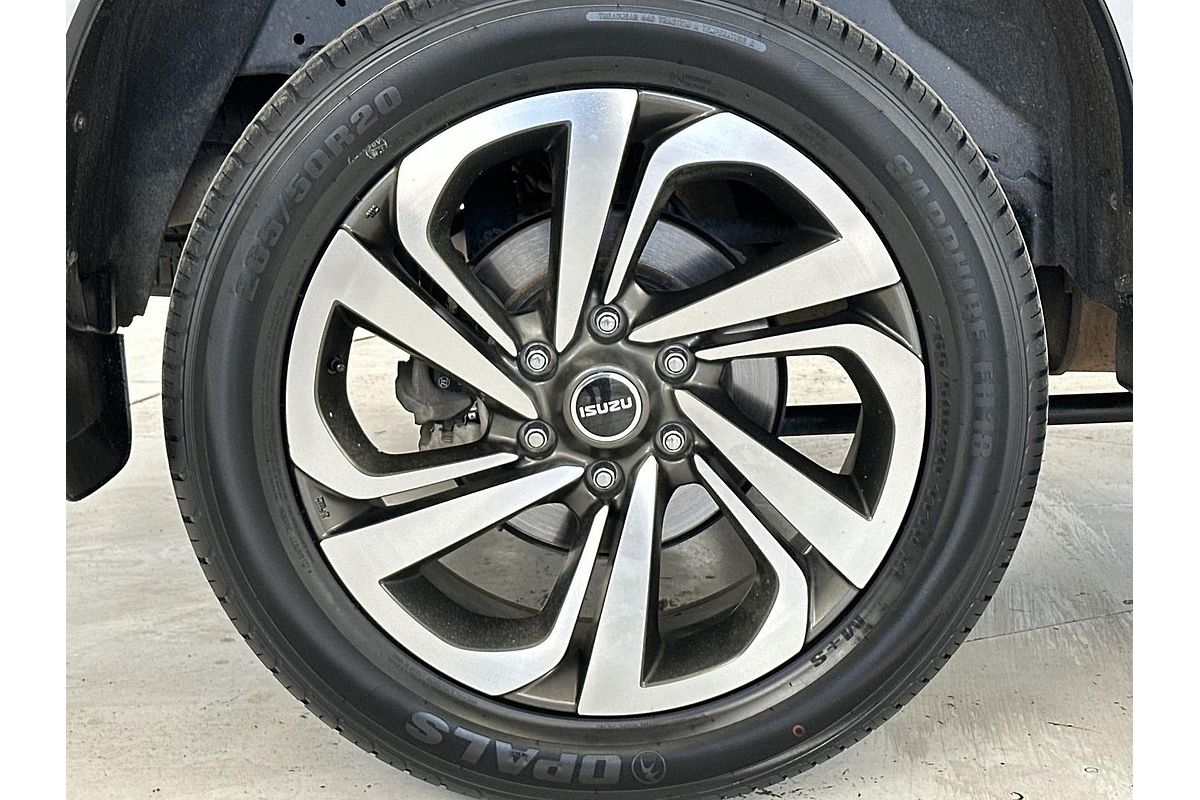 2022 Isuzu MU-X LS-T