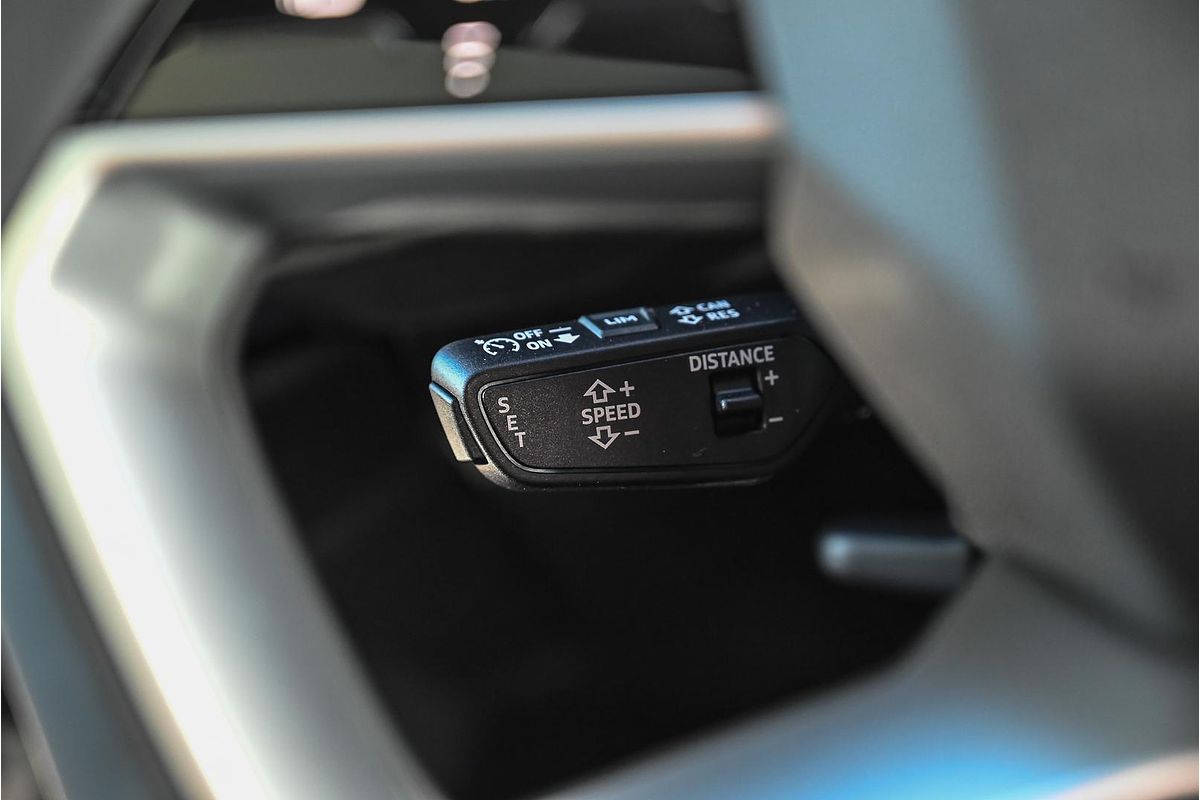 2025 Audi A5 TFSI 150kW S line B10