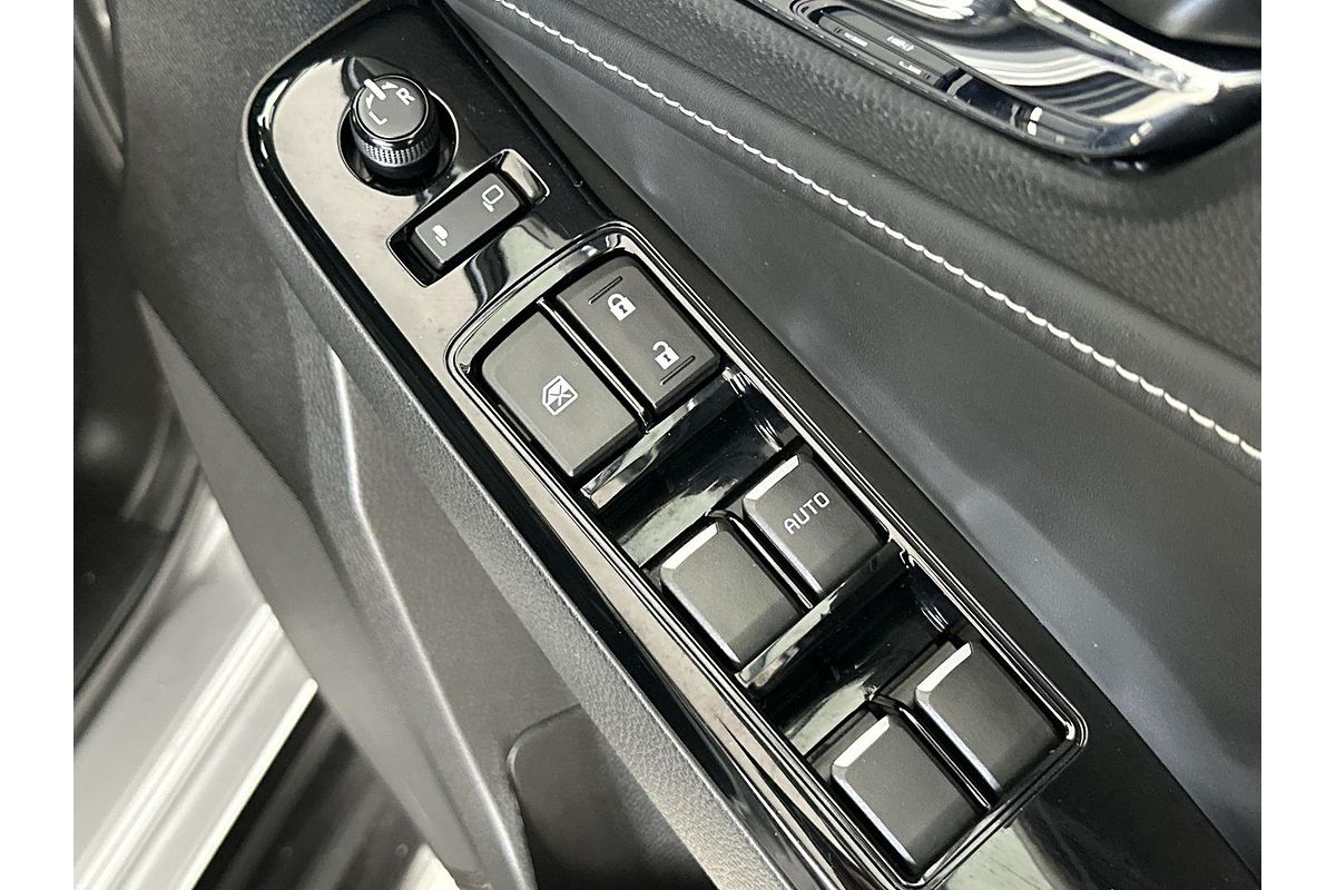 2022 Isuzu MU-X LS-T