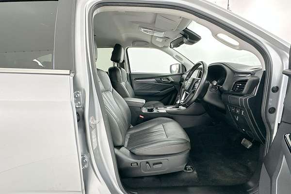 2022 Isuzu MU-X LS-T