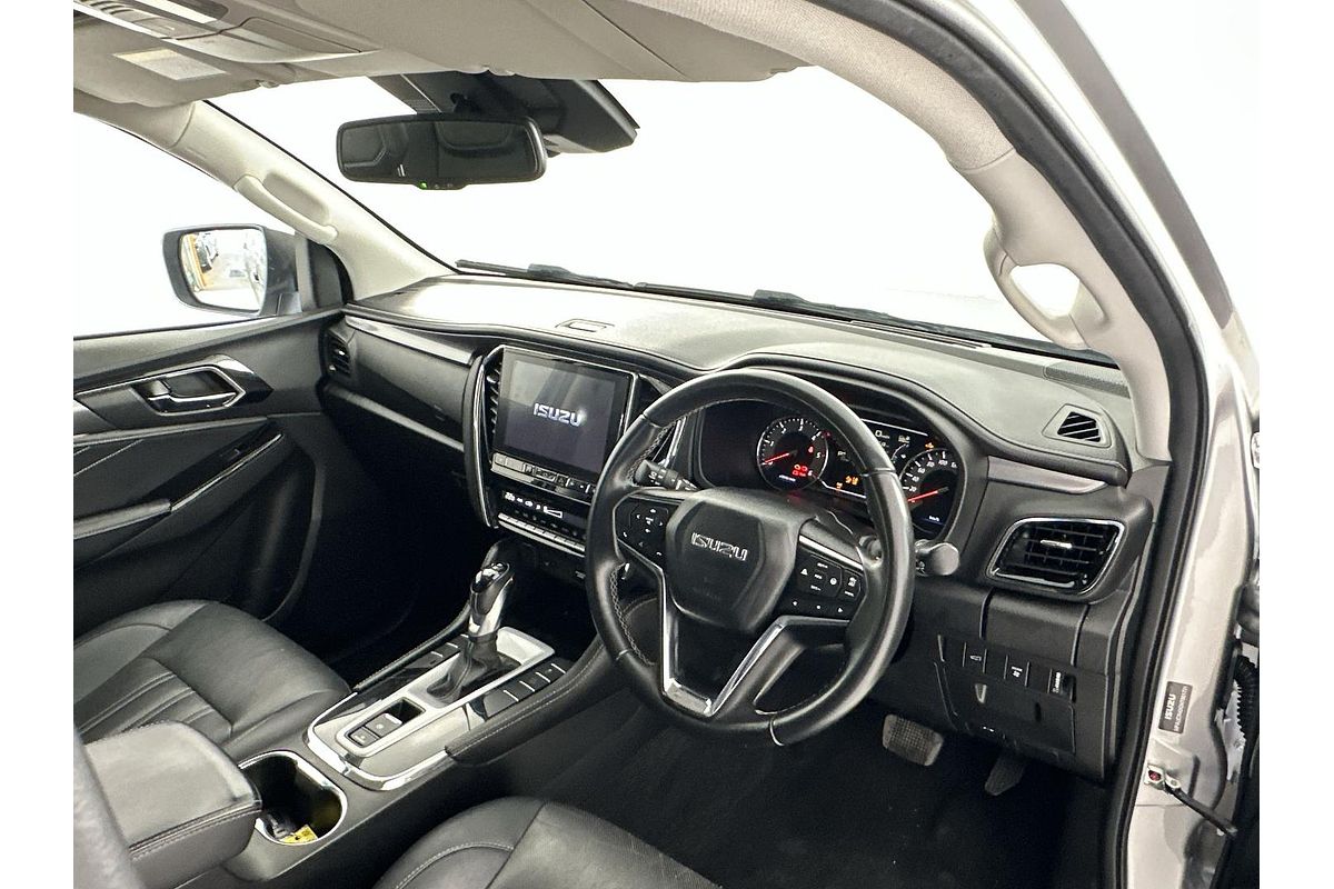 2022 Isuzu MU-X LS-T