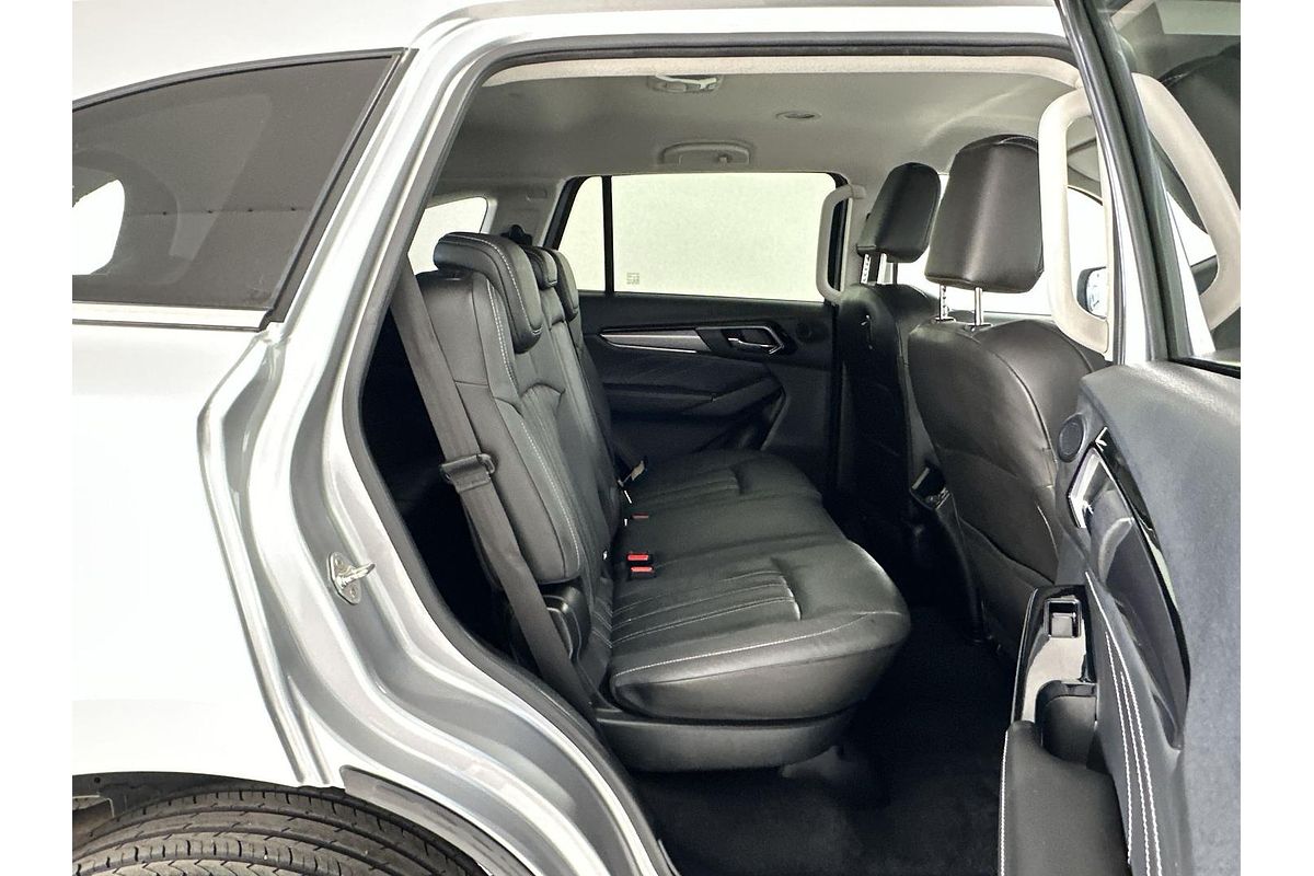2022 Isuzu MU-X LS-T