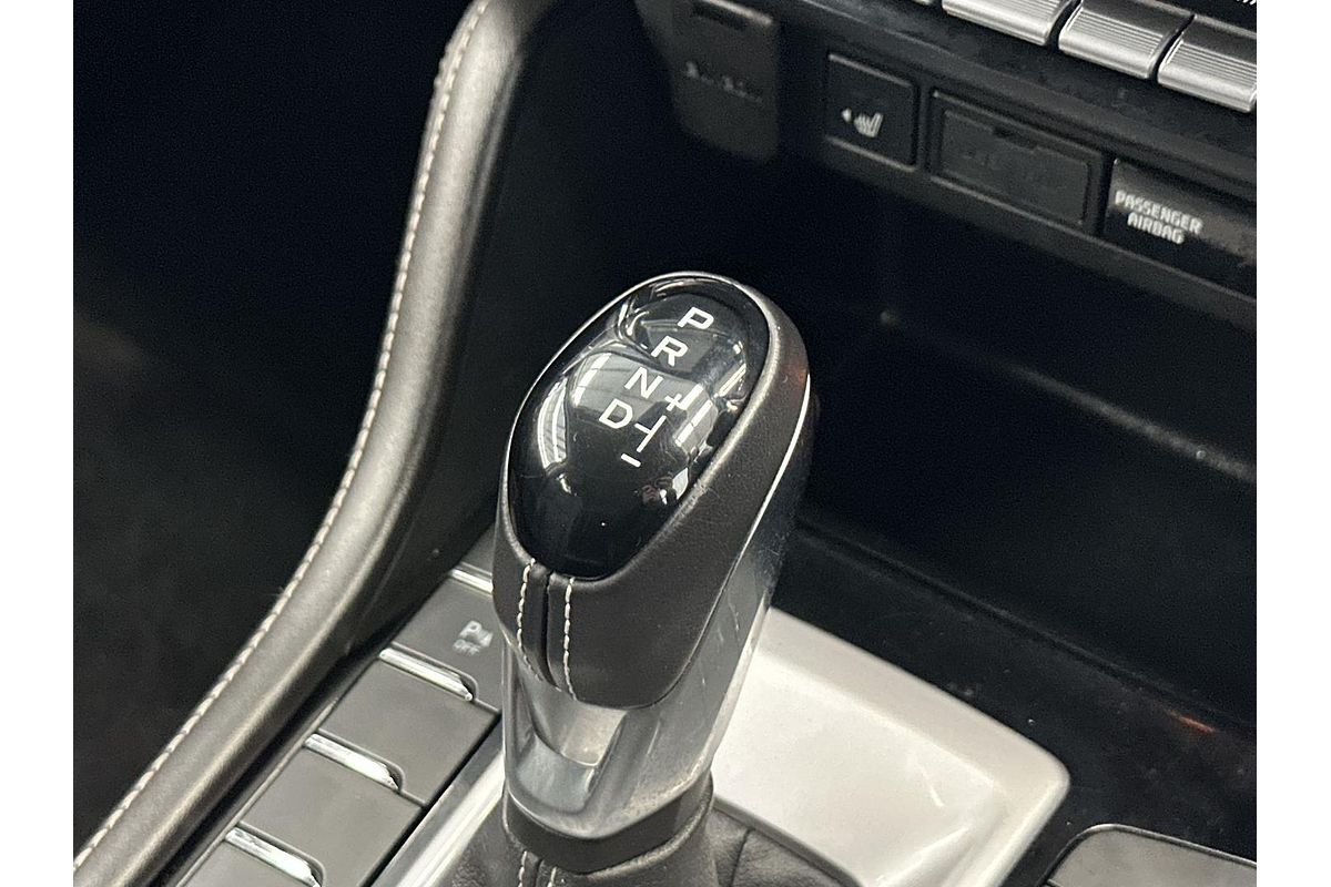 2022 Isuzu MU-X LS-T