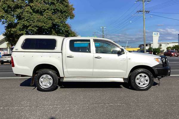 2005 Toyota Hilux SR GGN25R 4X4