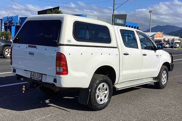 2005 Toyota Hilux SR GGN25R 4X4