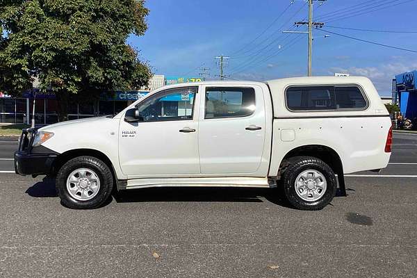 2005 Toyota Hilux SR GGN25R 4X4