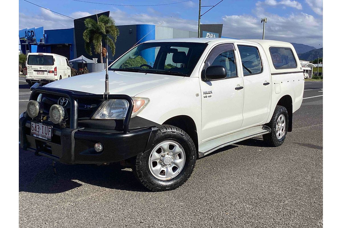 2005 Toyota Hilux SR GGN25R 4X4