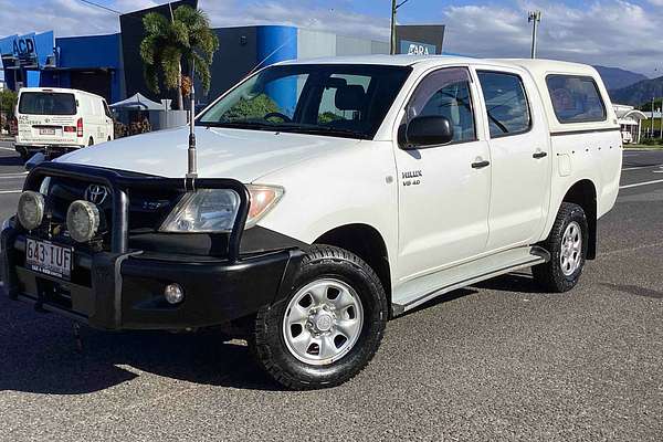 2005 Toyota Hilux SR GGN25R 4X4