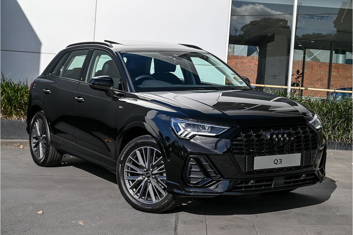 2025 Audi Q3 35 TFSI S line F3