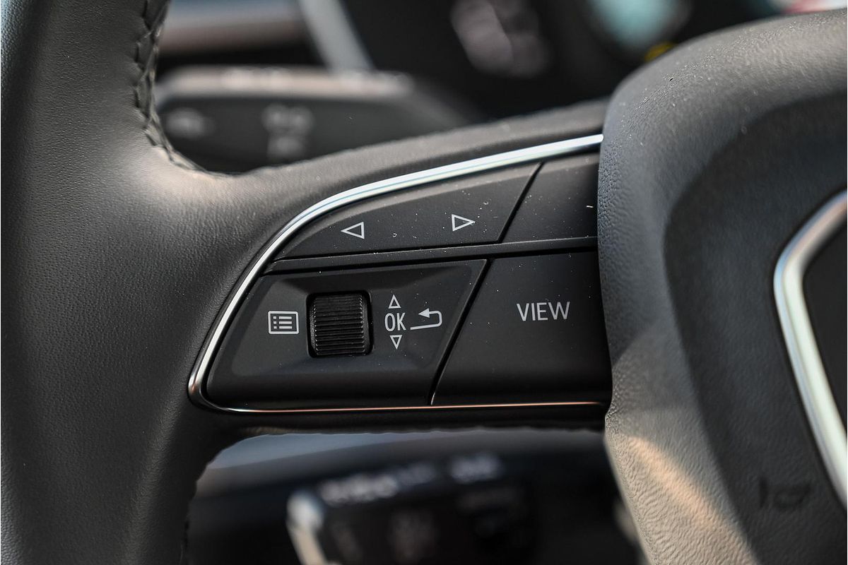 2025 Audi Q3 35 TFSI S line F3