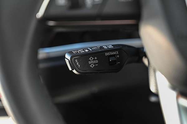 2025 Audi Q3 35 TFSI S line F3