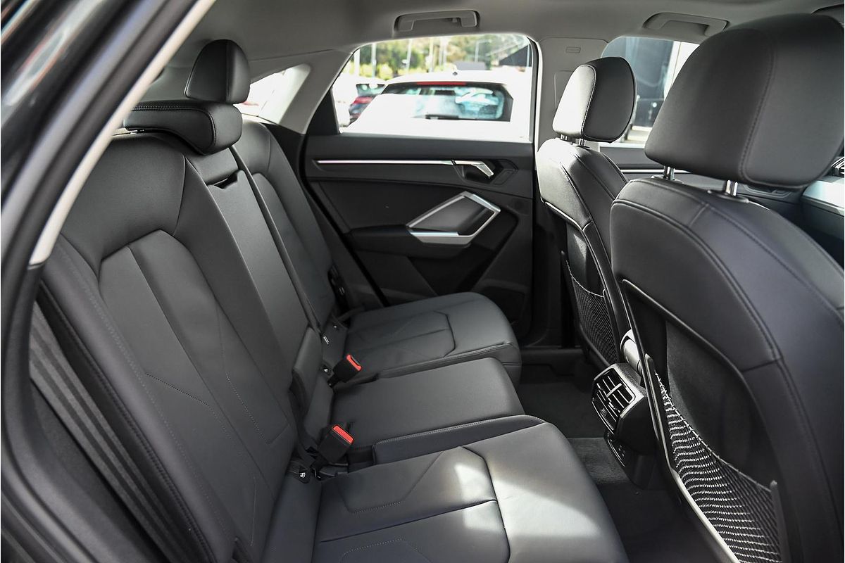 2025 Audi Q3 35 TFSI S line F3