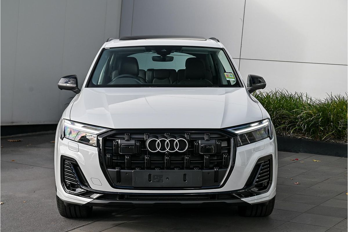 2025 Audi Q7 45 TFSI 4M