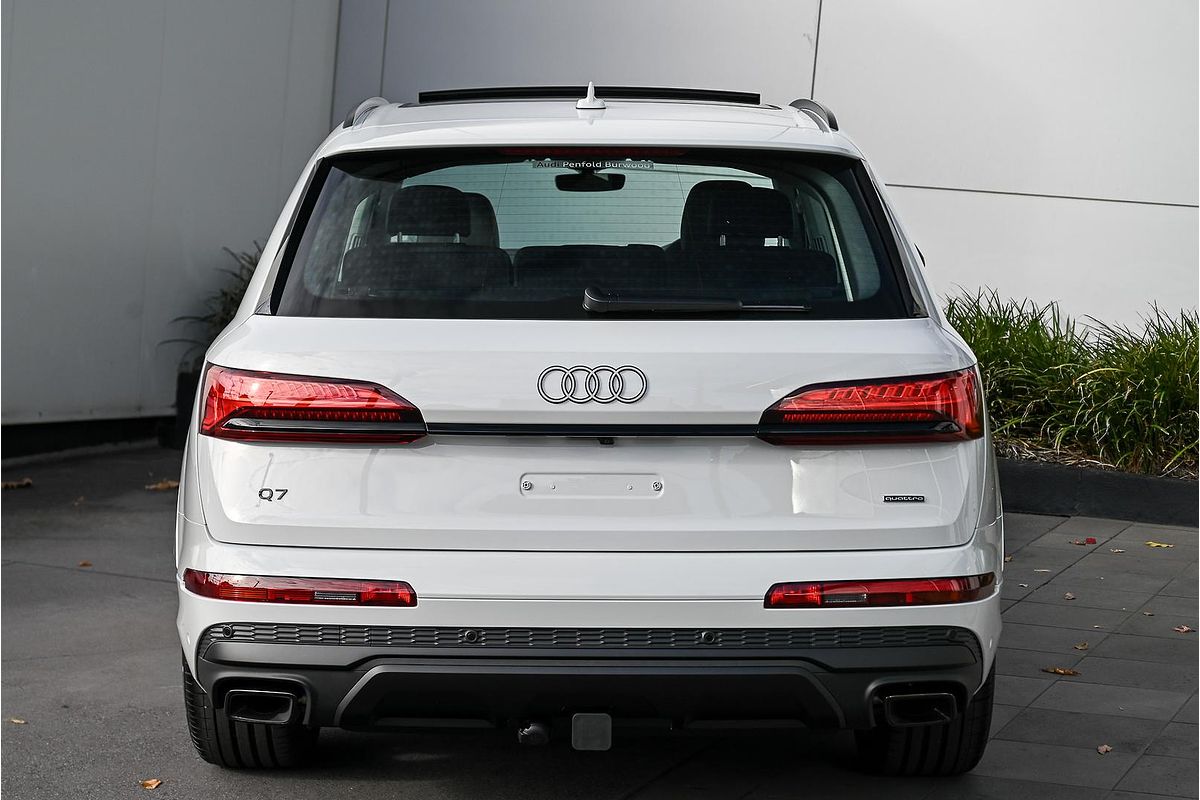 2025 Audi Q7 45 TFSI 4M