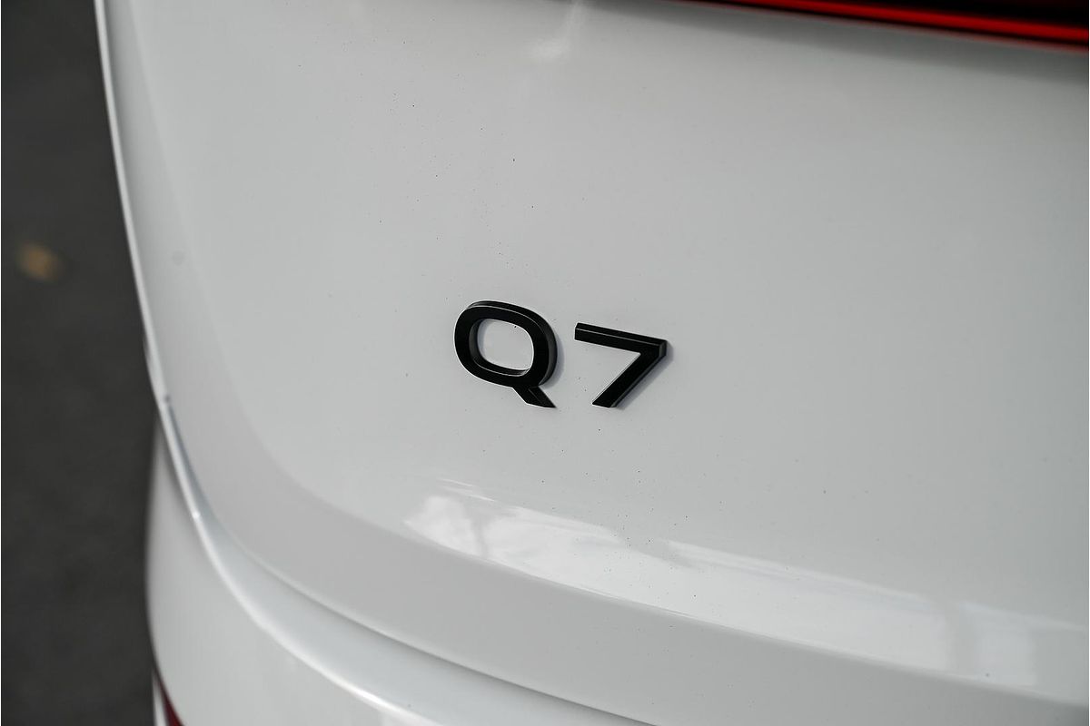 2025 Audi Q7 45 TFSI 4M