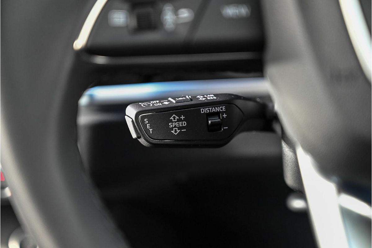 2025 Audi Q3 35 TFSI S line F3