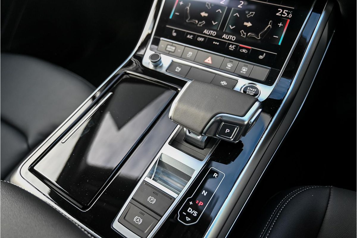 2025 Audi Q7 45 TFSI 4M