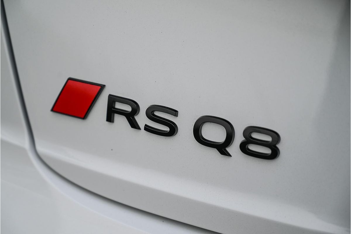 2025 Audi RS Q8 TFSI performance F1