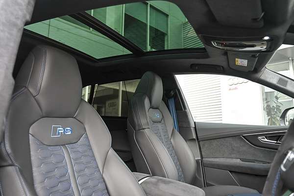 2025 Audi RS Q8 TFSI performance F1