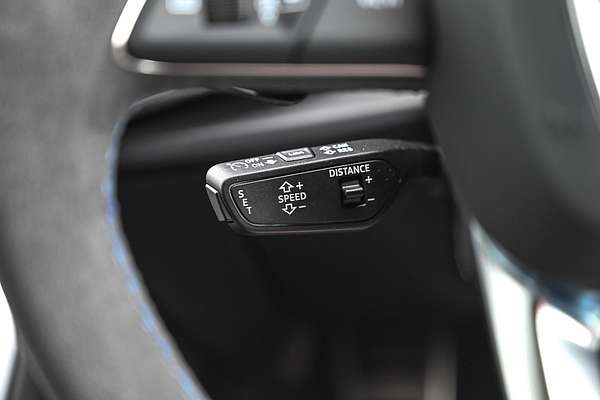 2025 Audi RS Q8 TFSI performance F1