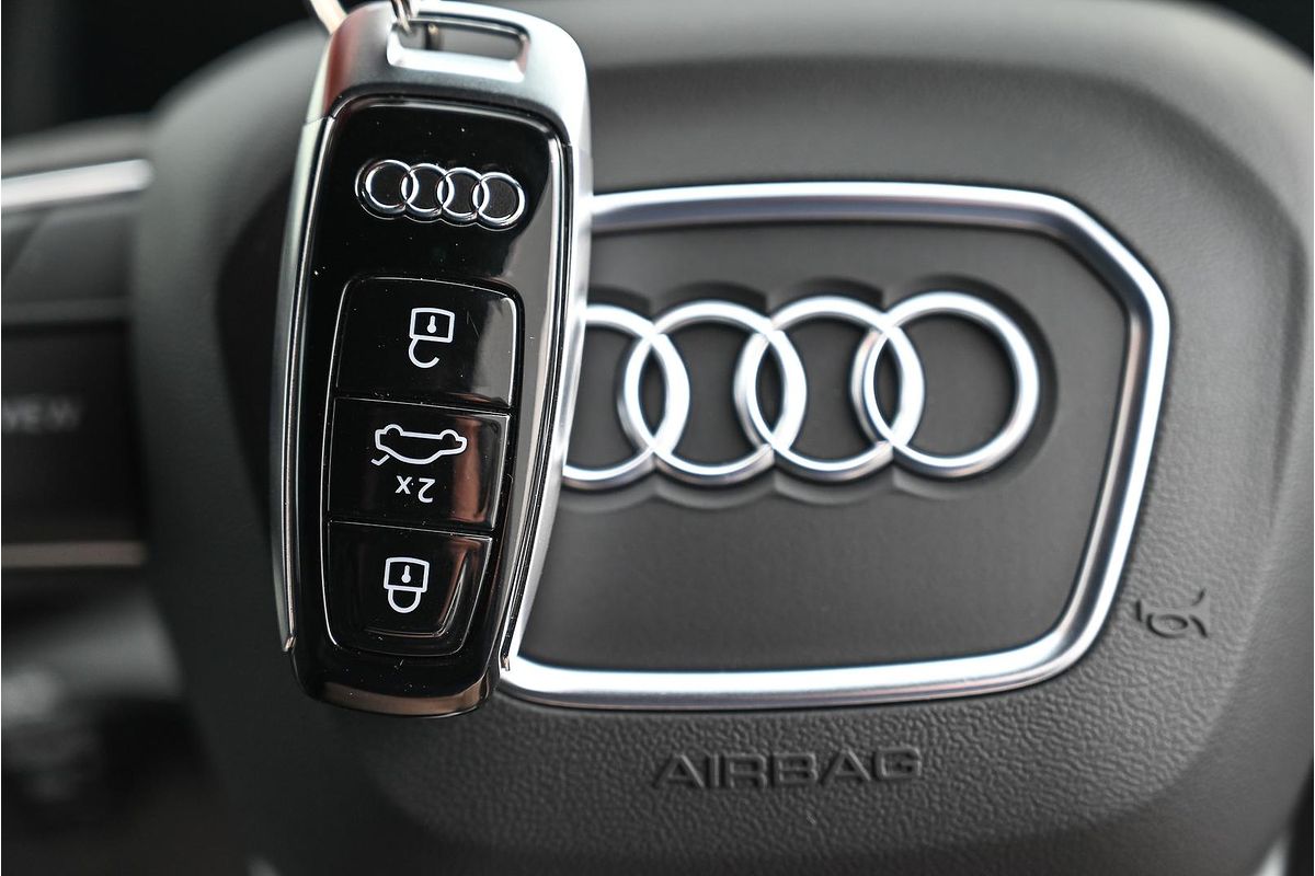 2025 Audi RS Q8 TFSI performance F1
