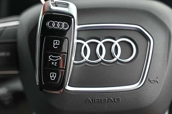 2025 Audi RS Q8 TFSI performance F1