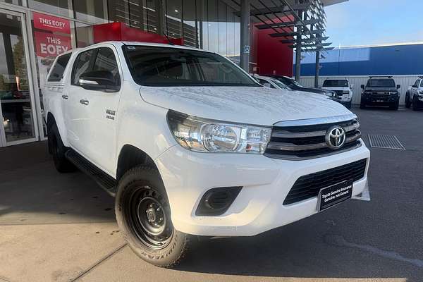 2017 Toyota Hilux SR GUN126R 4X4