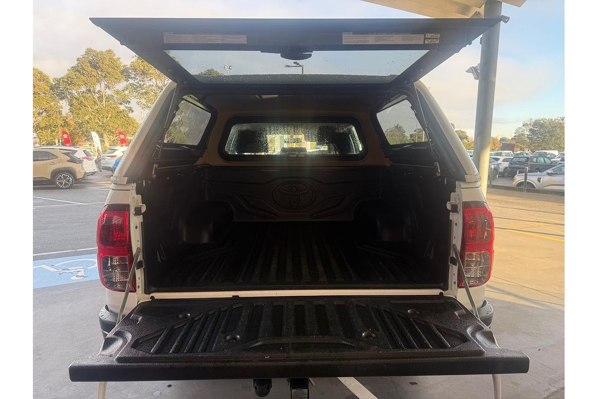 2017 Toyota Hilux SR GUN126R 4X4