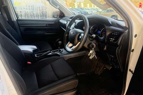 2017 Toyota Hilux SR GUN126R 4X4