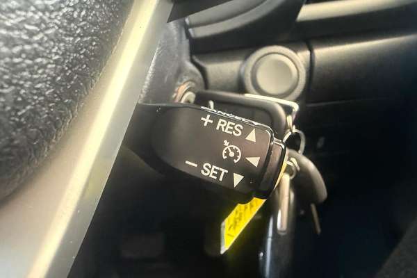 2017 Toyota Hilux SR GUN126R 4X4