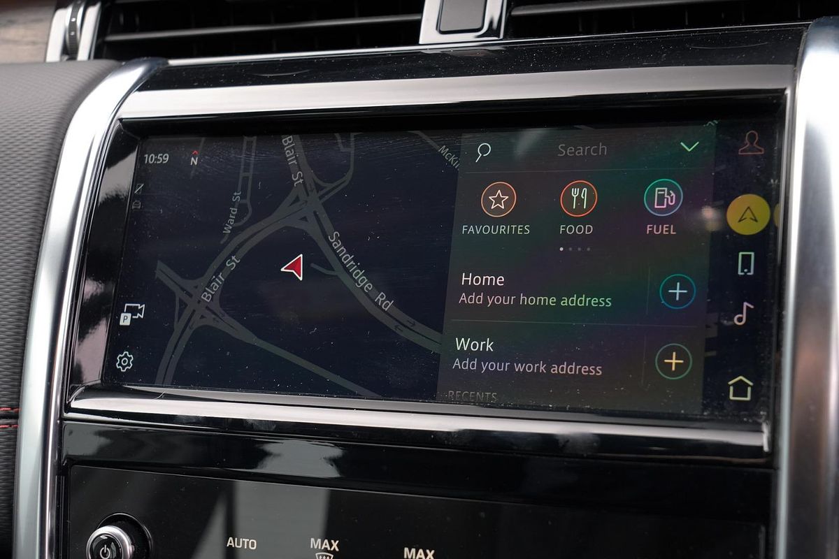 2021 Land Rover Discovery Sport P200 R-Dynamic S L550