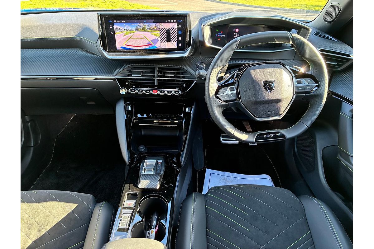 2025 Peugeot 2008 GT Hybrid P24