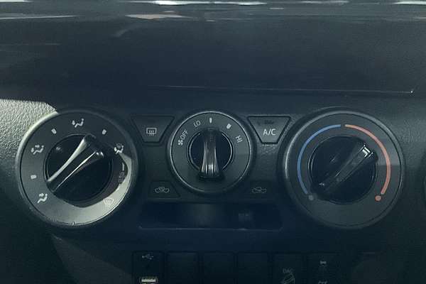 2020 Toyota Hilux SR GUN126R 4X4