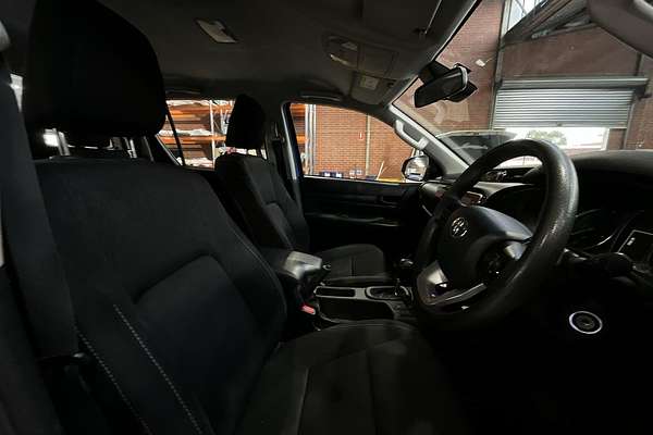2020 Toyota Hilux SR GUN126R 4X4