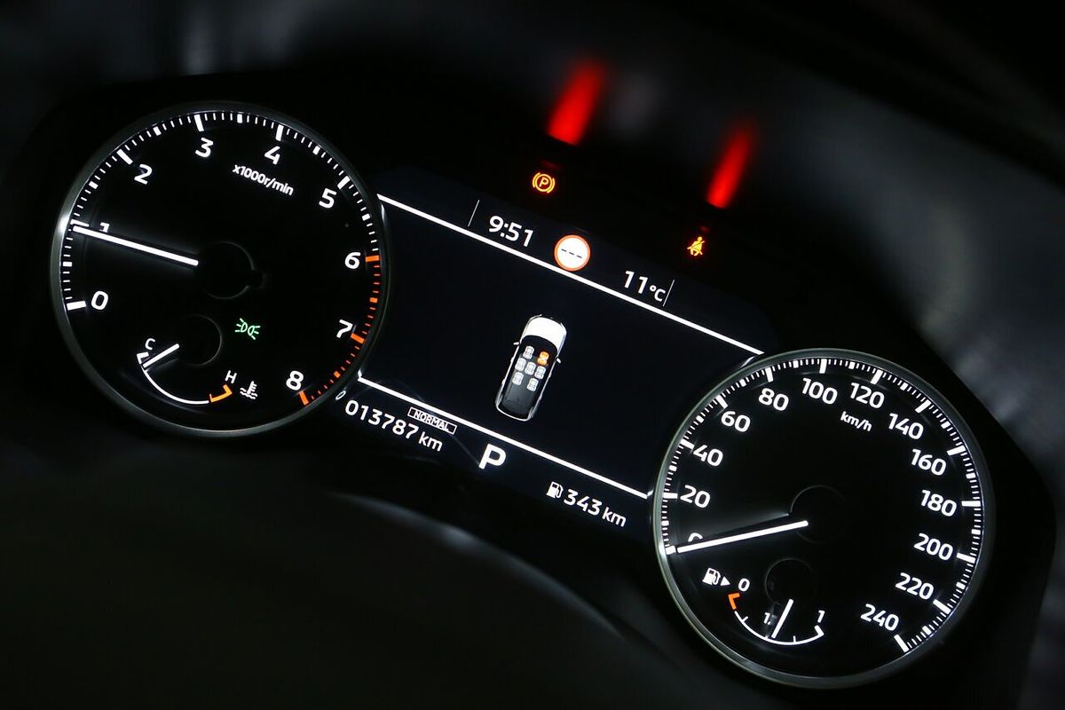 2024 Mitsubishi Outlander LS ZM