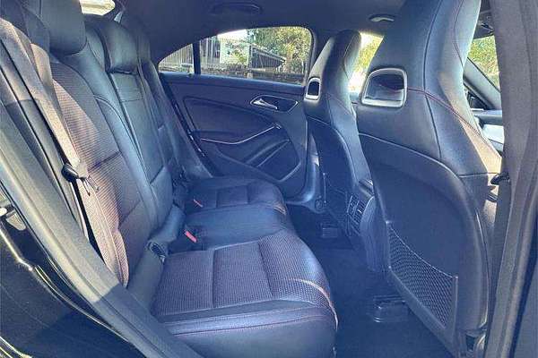 2013 Mercedes-Benz CLA-Class CLA200 C117