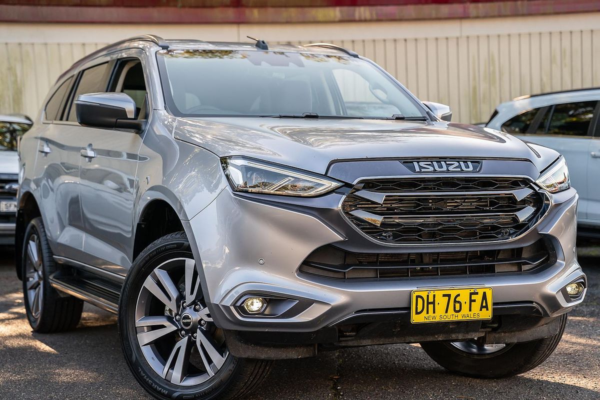 2023 Isuzu MU-X LS-T