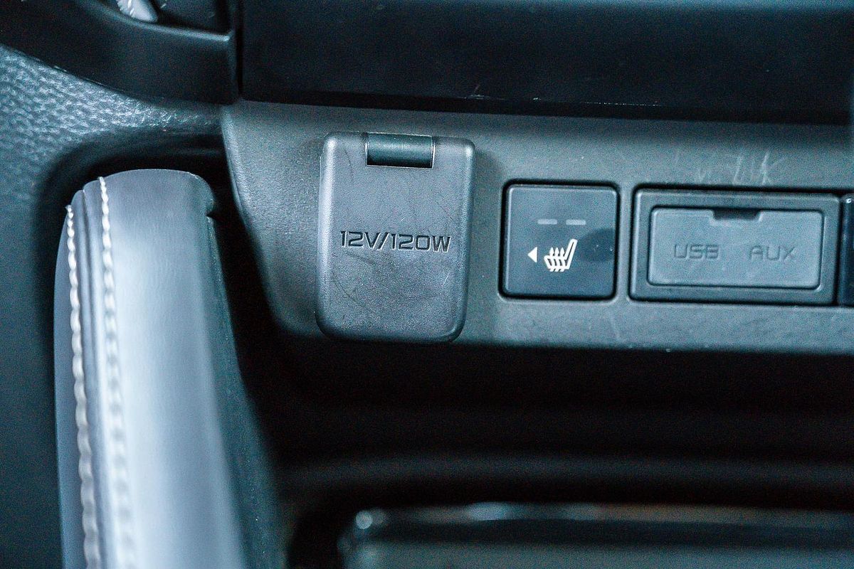 2023 Isuzu MU-X LS-T
