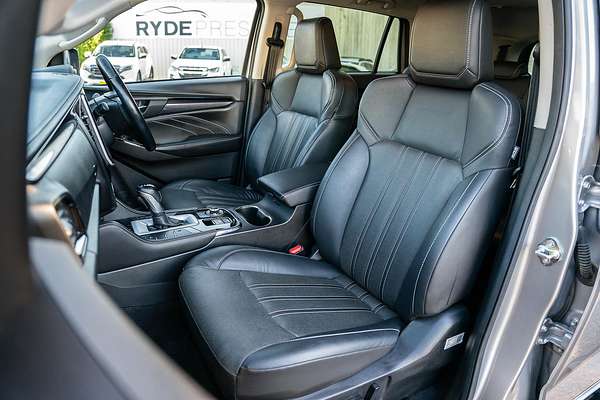 2023 Isuzu MU-X LS-T