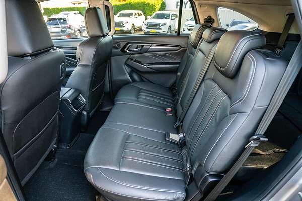 2023 Isuzu MU-X LS-T