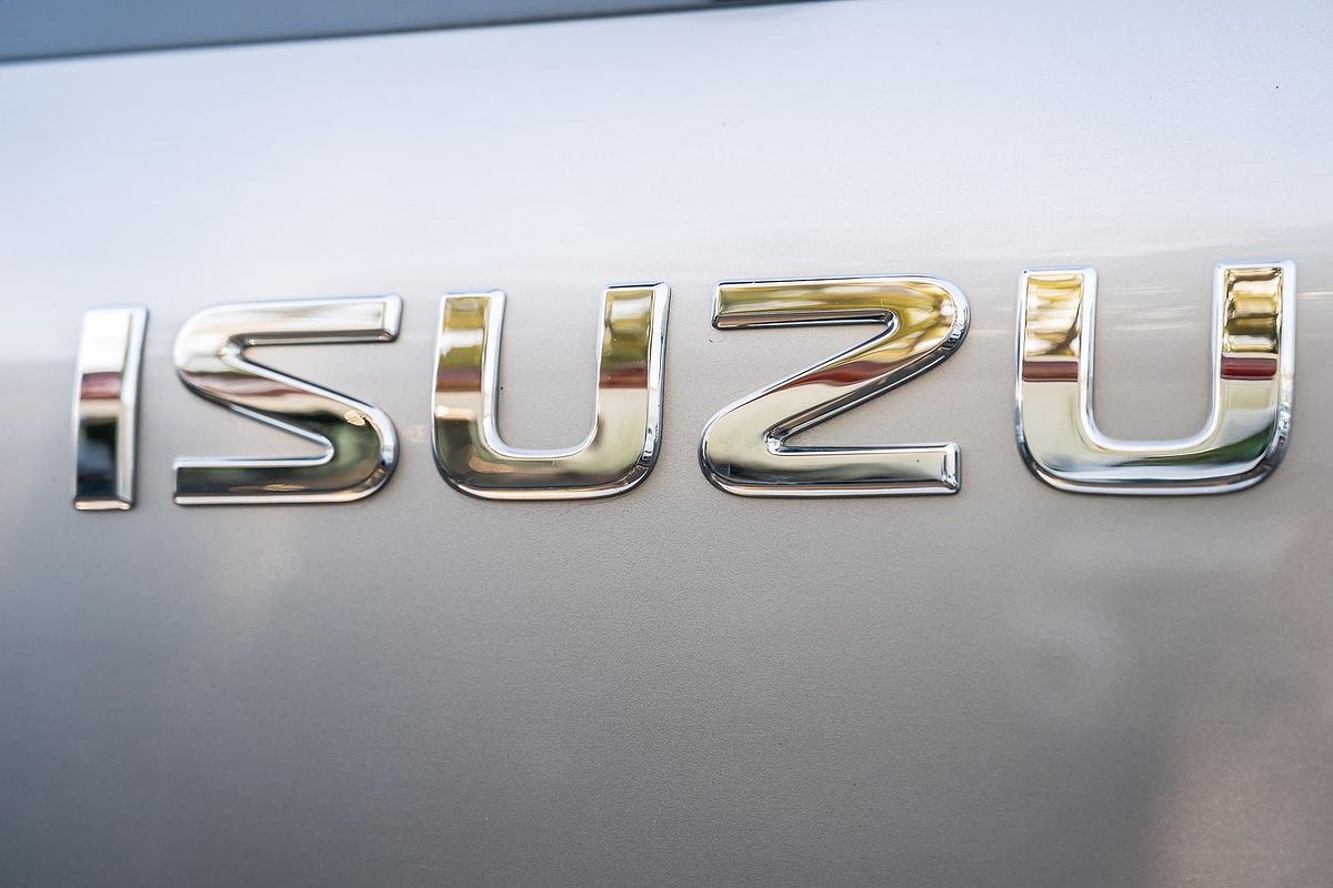 2023 Isuzu MU-X LS-T