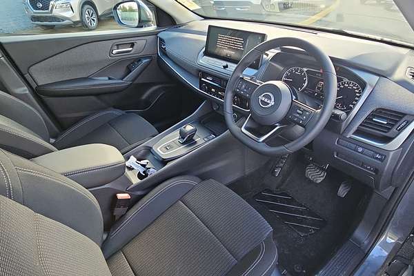 2025 Nissan QASHQAI ST-L J12