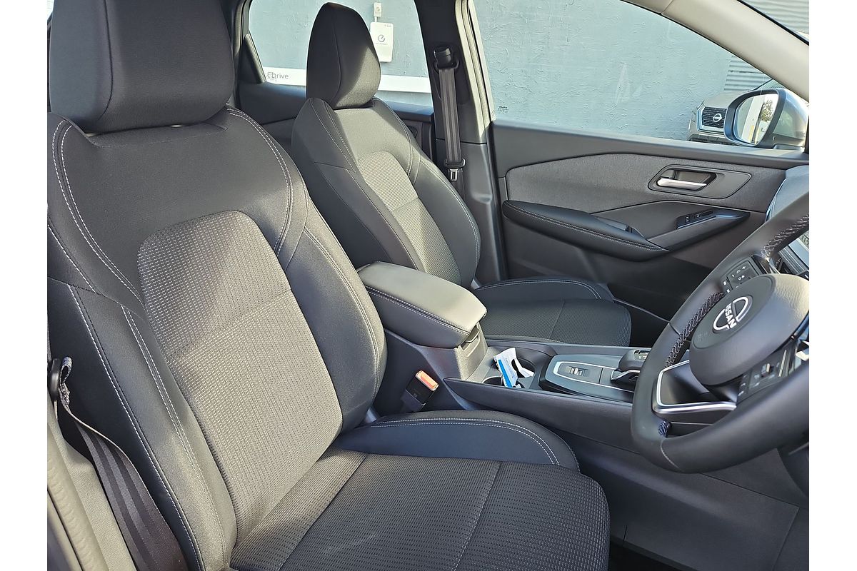 2025 Nissan QASHQAI ST-L J12