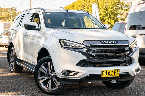 2023 Isuzu MU-X LS-T