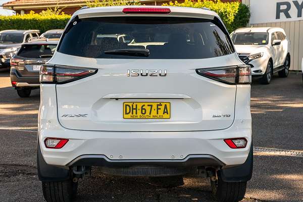 2023 Isuzu MU-X LS-T