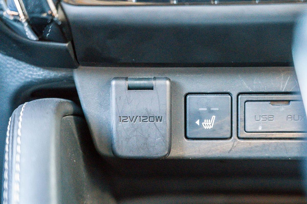2023 Isuzu MU-X LS-T