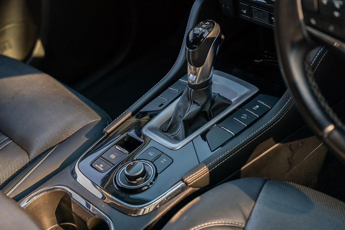 2023 Isuzu MU-X LS-T