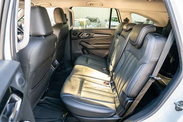 2023 Isuzu MU-X LS-T