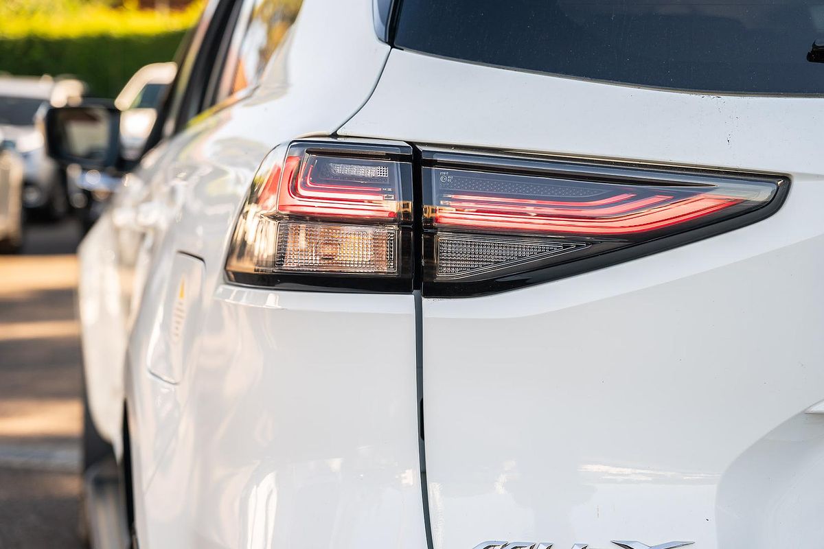 2023 Isuzu MU-X LS-T