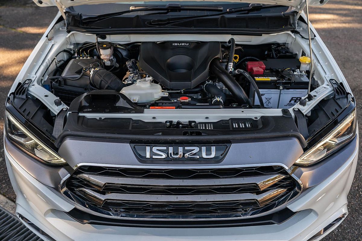 2023 Isuzu MU-X LS-T